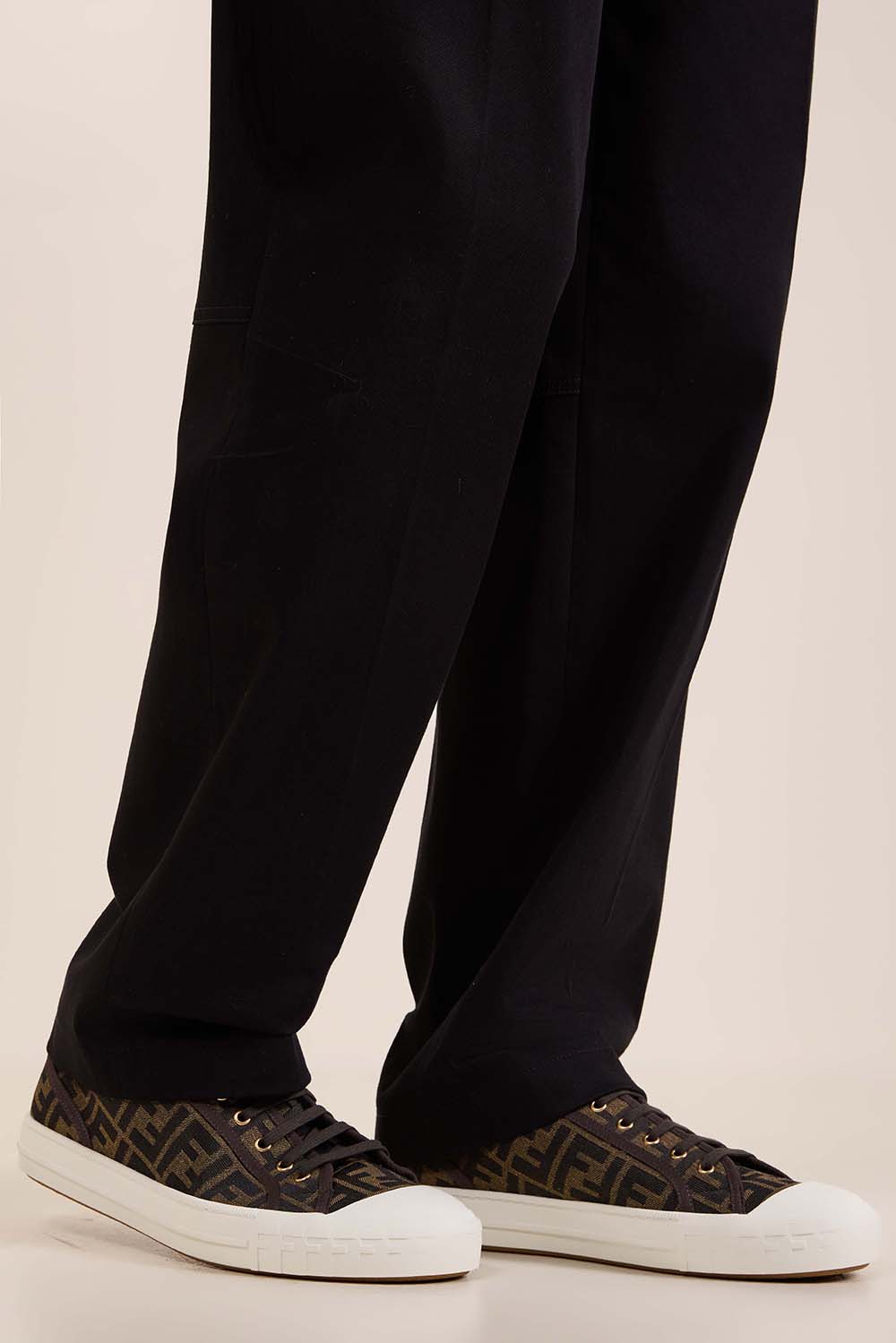 נעלי סניקרס